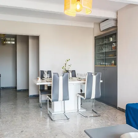 Apartment 85m With Loggia Near The Sea *